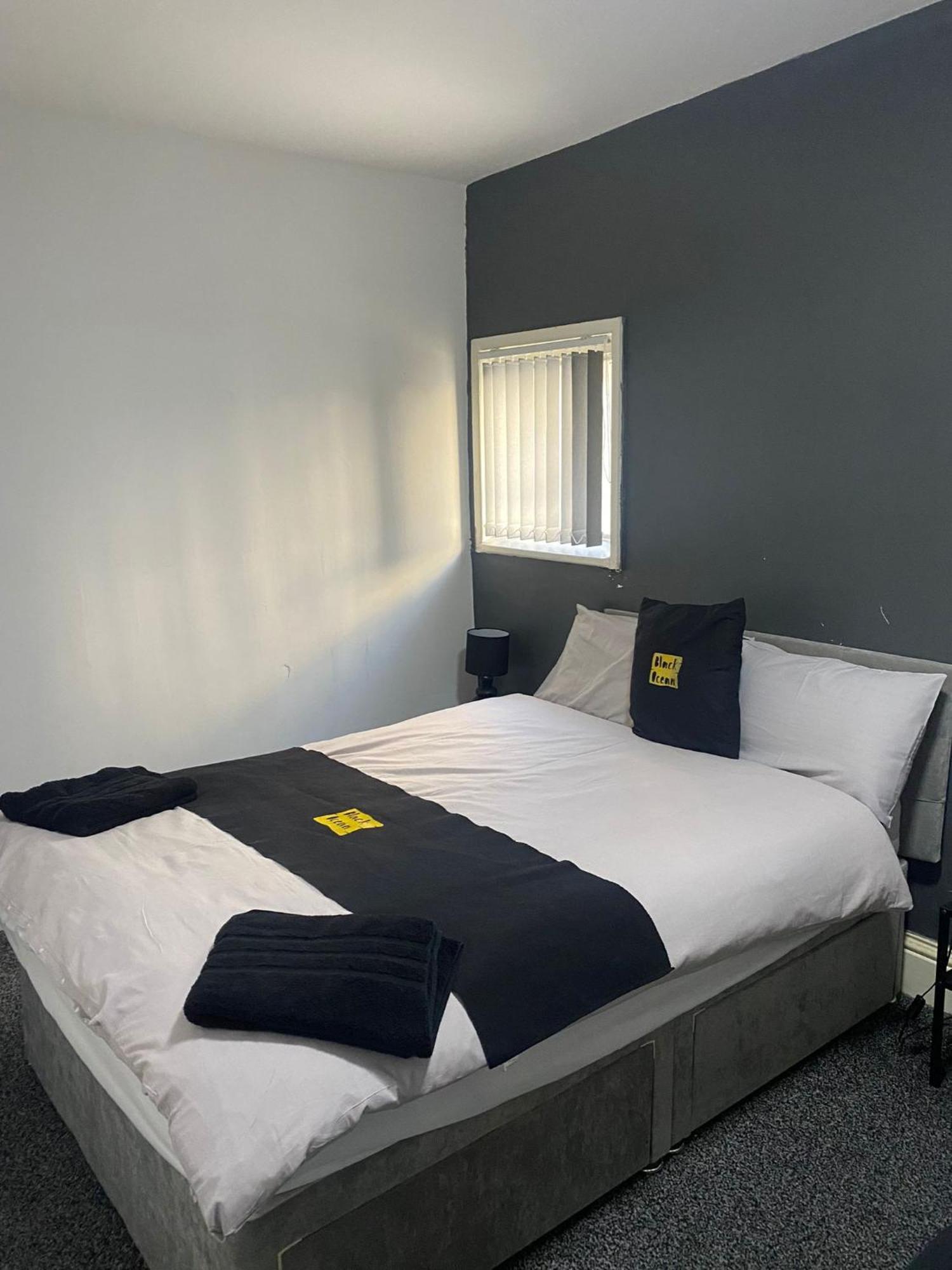 Black Ocean Holiday Apartments Blackpool Dış mekan fotoğraf